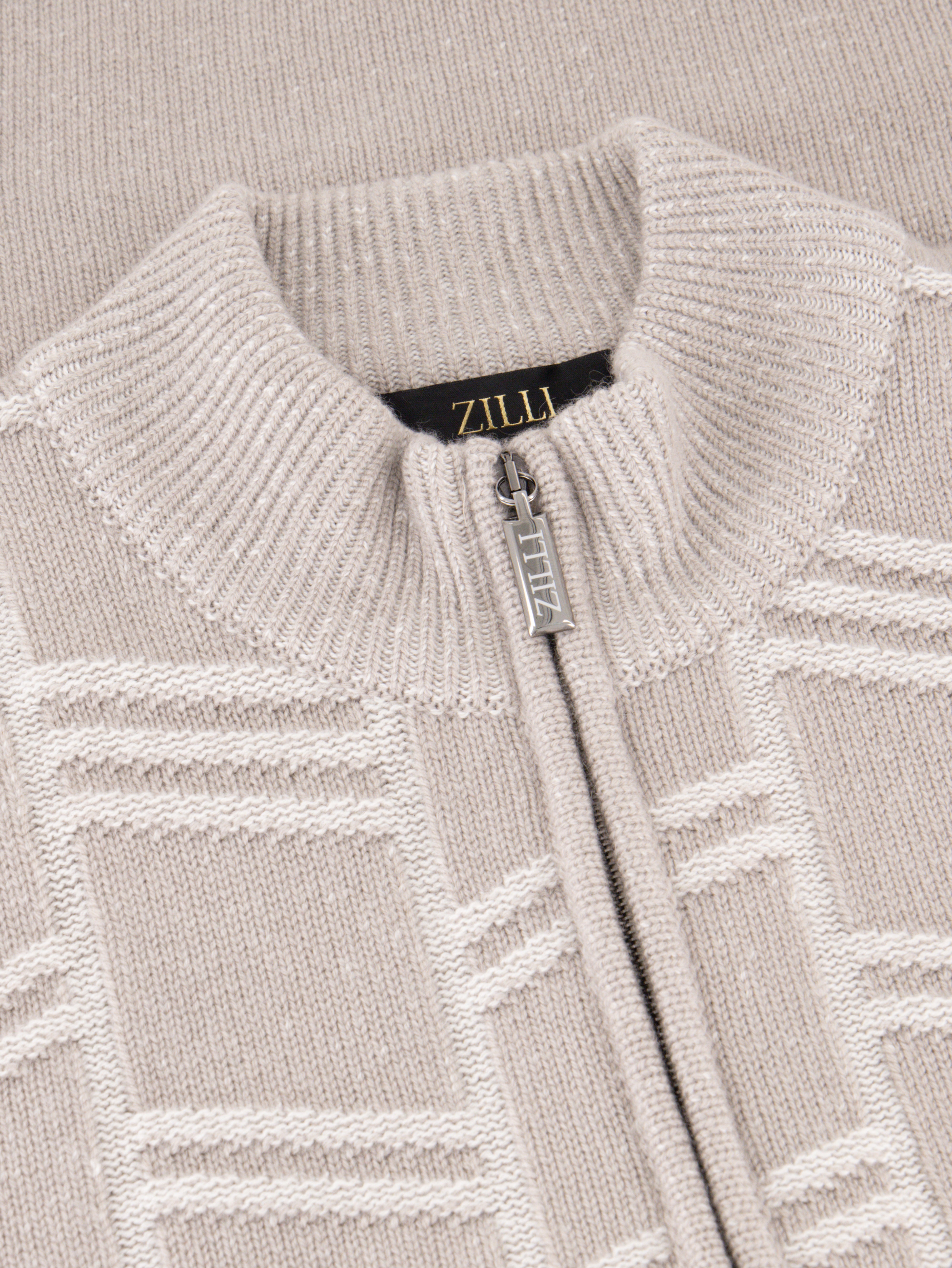 كنزة محبوكة بنقوش هندسية من الكشمير والصوف الحجري