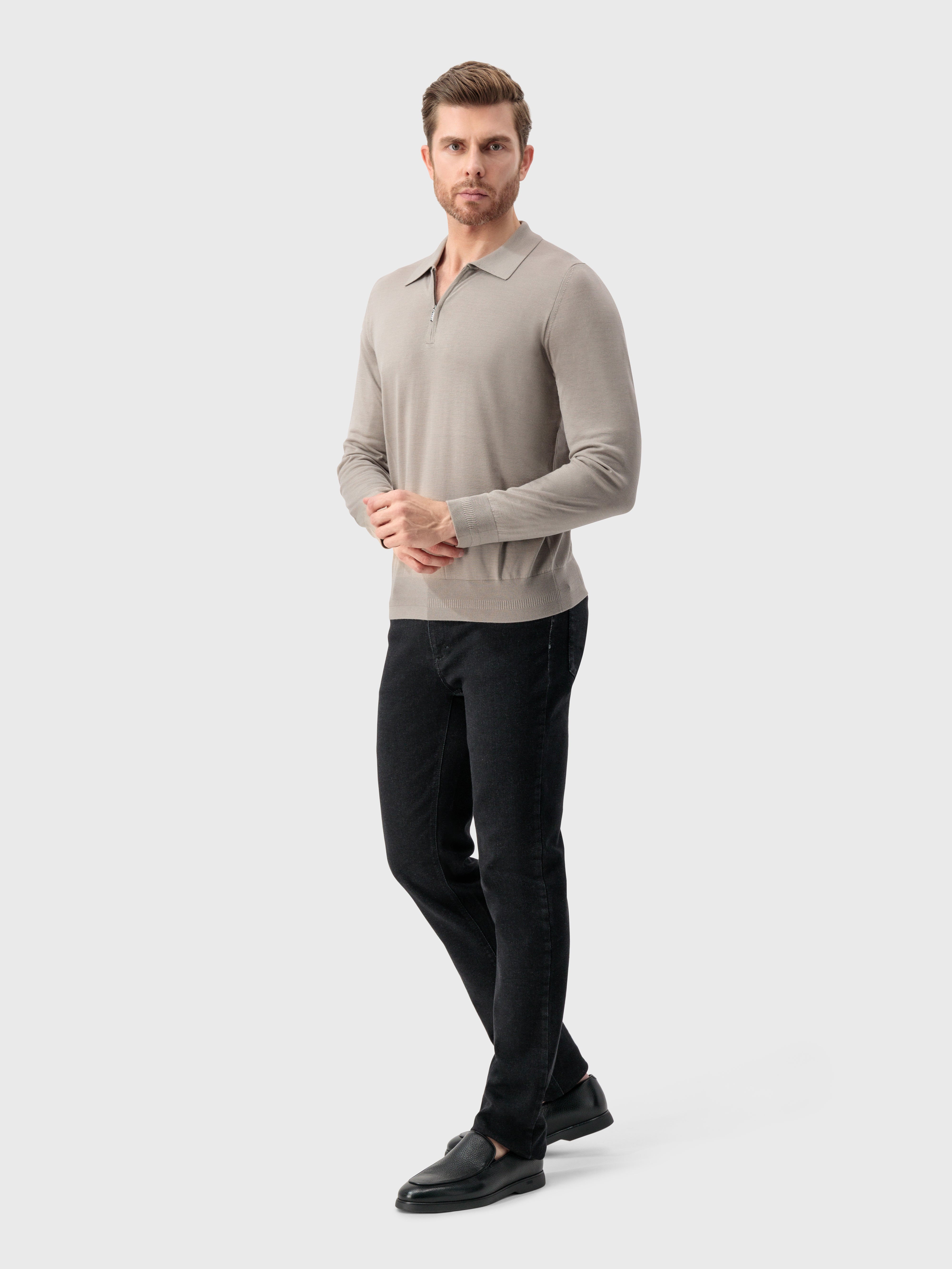 بولو بولو بسحاب أشقر أشقر اللون