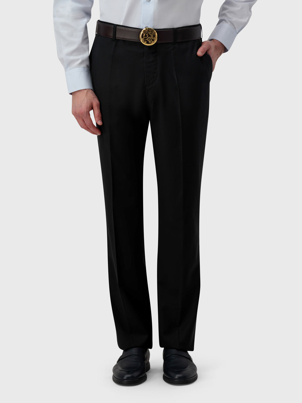 حزام من جلد العجل بإبزيم الأسد - بني