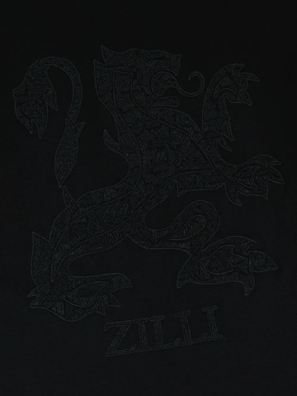 تي شيرت بتطريز الأسد الكبير - أسود