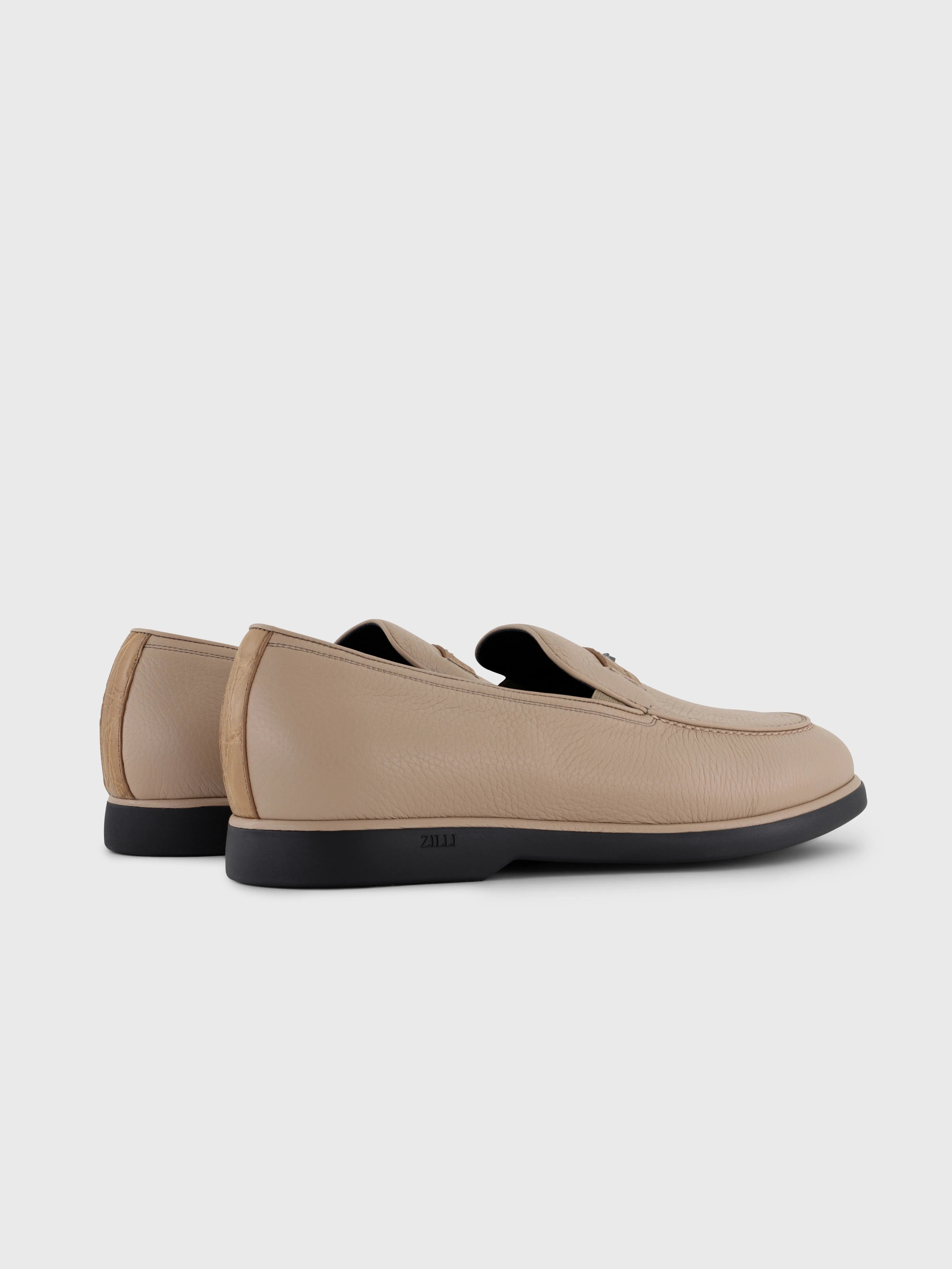 حذاء بدون كعب من جلد الغزال - أشقر فاتح اللون