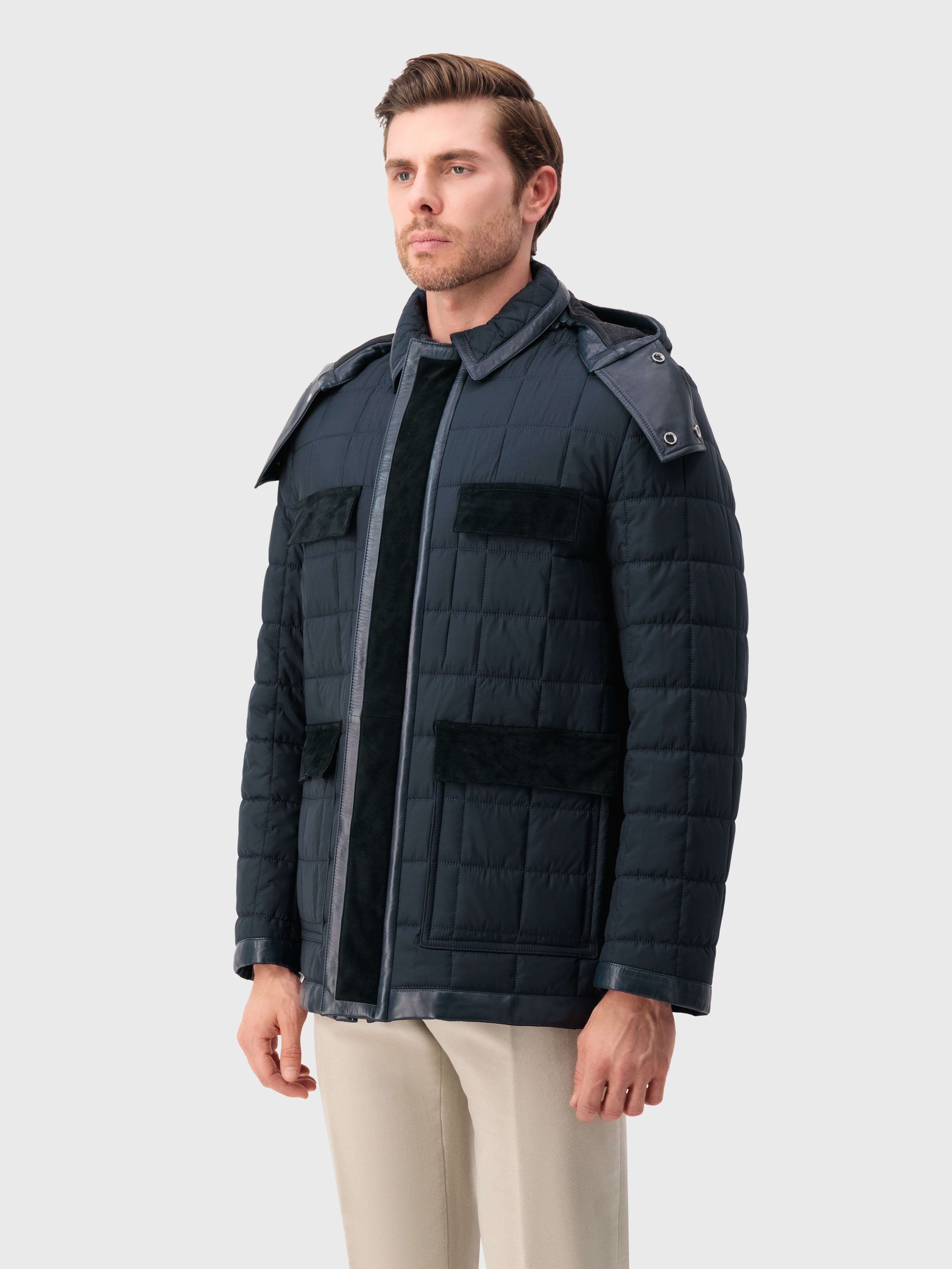 سترة مبطنة بلون أخضر داكن