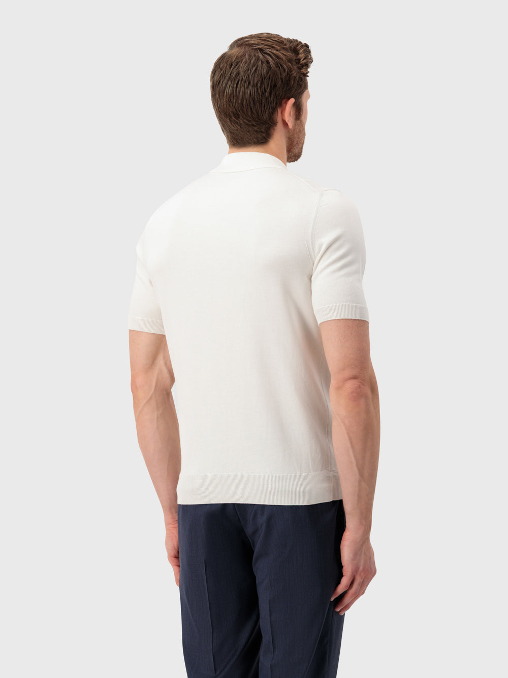 قميص بولو محبوك بنقوش هندسية من الحرير - أبيض طبيعي