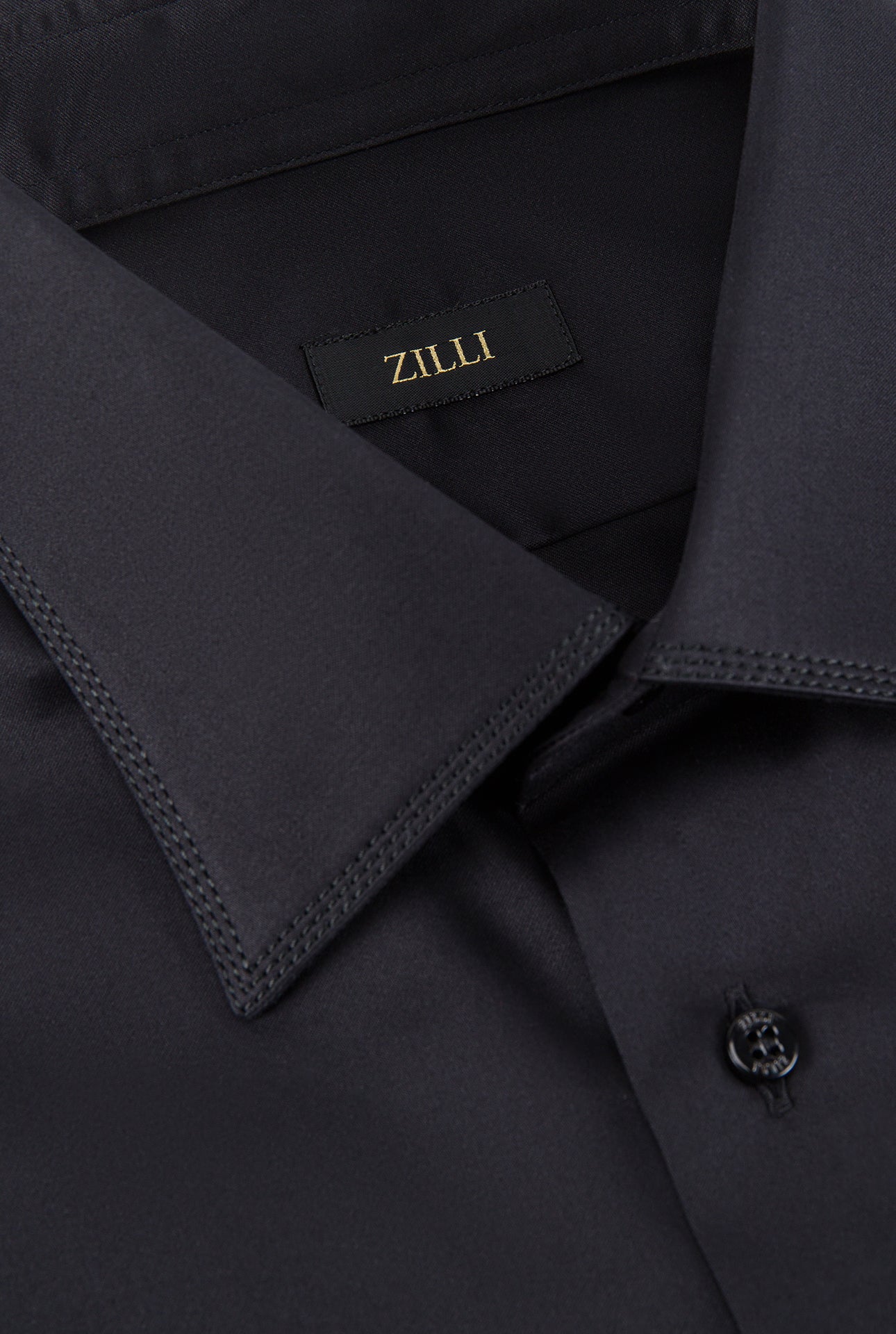 قميص بأكمام طويلة بخياطة ثلاثية