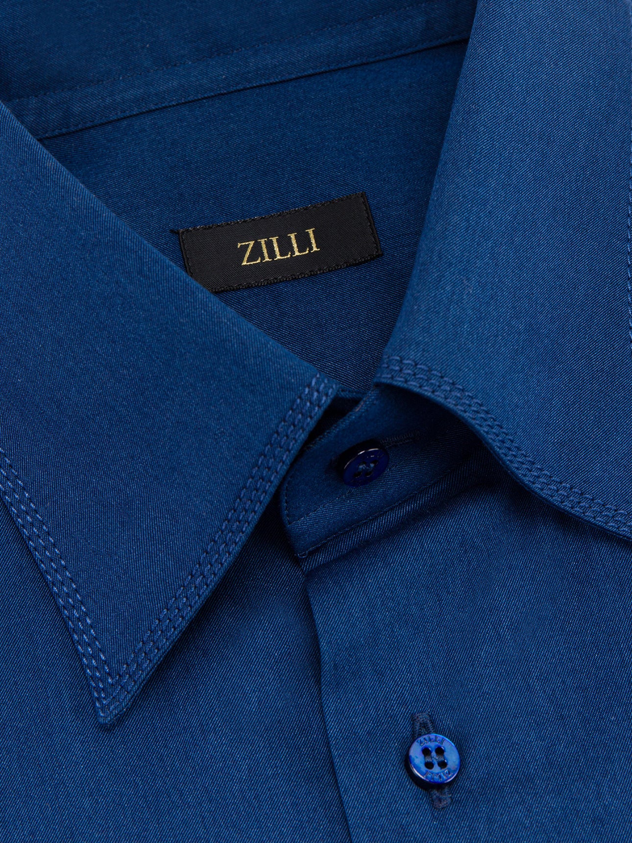 قميص بأكمام طويلة من القطن والليكرا