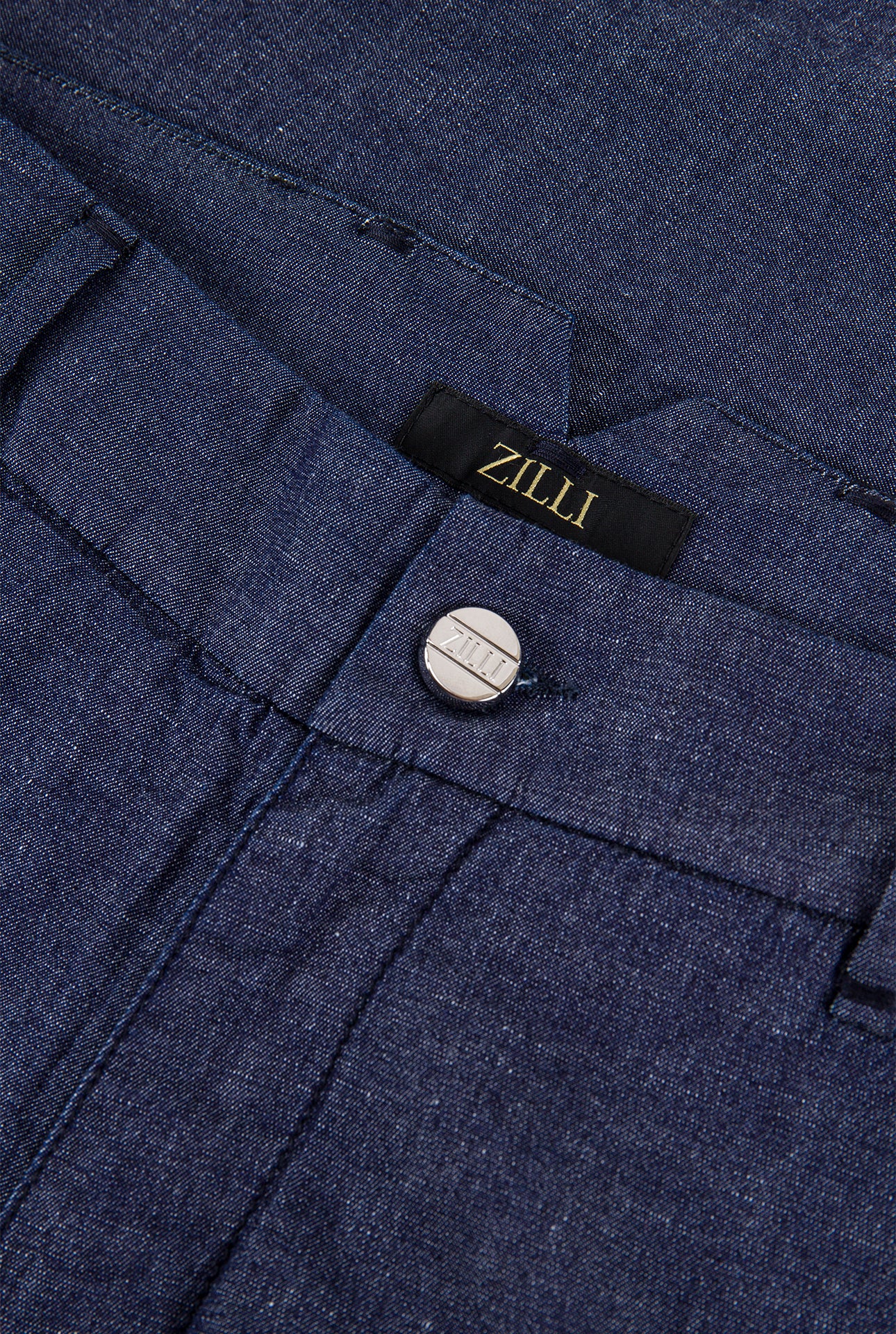 بنطلون بخصر مطاطي ضيّق بقصة ضيقة