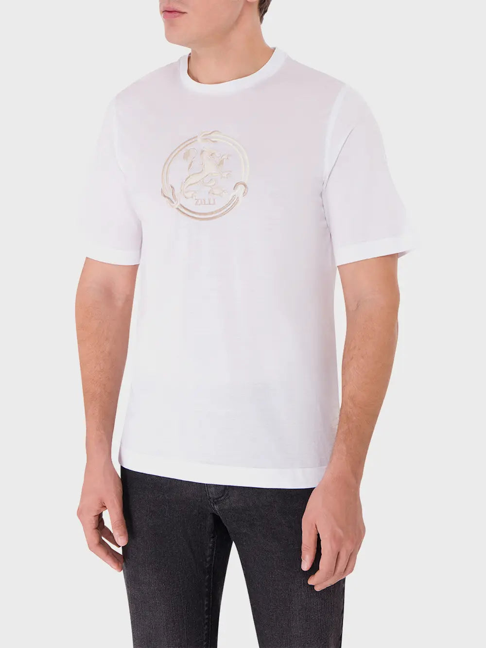 T-Shirt with Lion Circle Embroidery