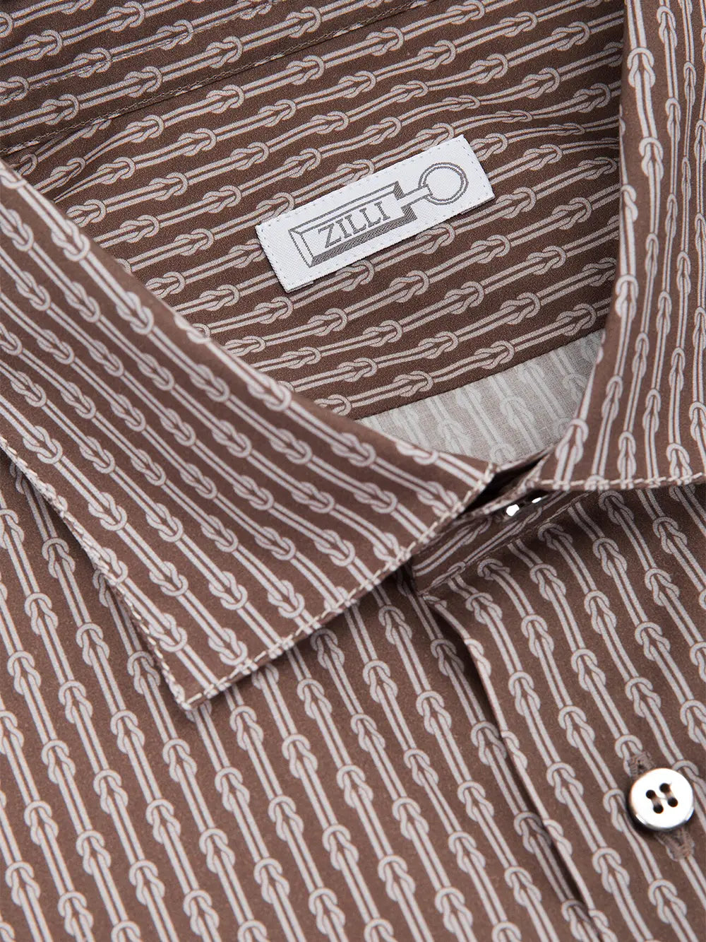 Shirt with Art-Express Knot Pattern