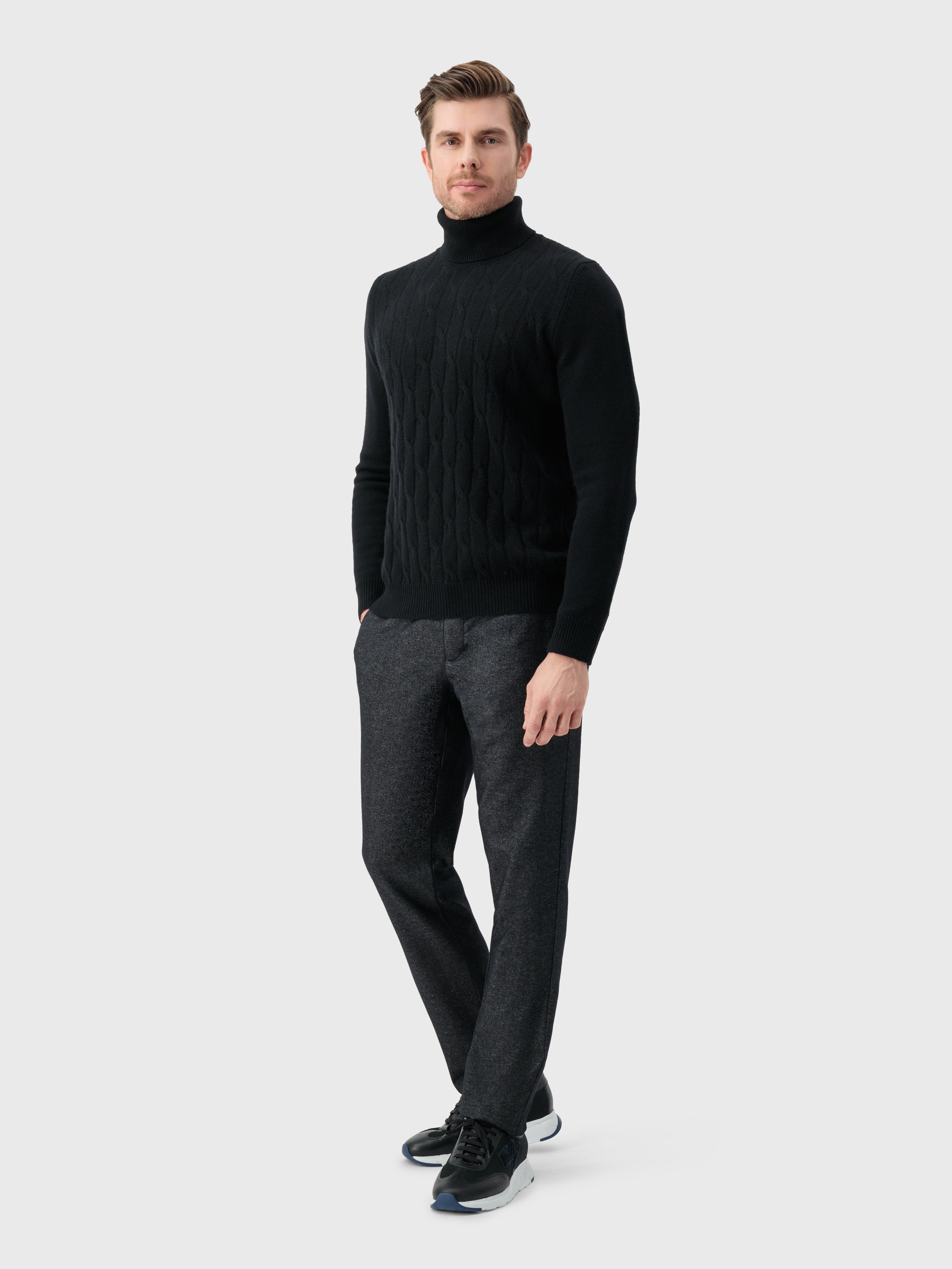 Cashmere Turtleneck Pullover with Cable Knit Pattern Black