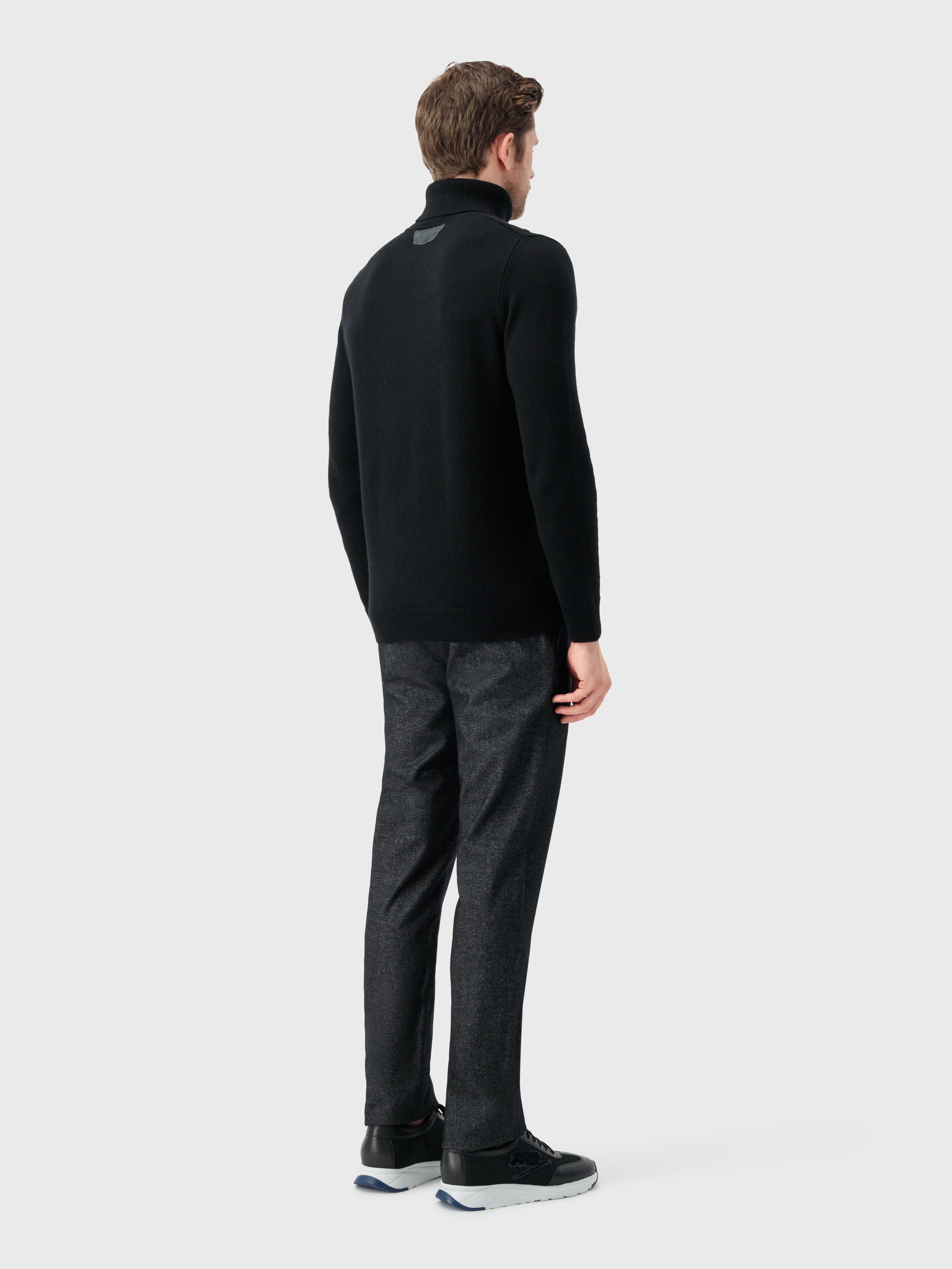 Cashmere Turtleneck Pullover with Cable Knit Pattern Black
