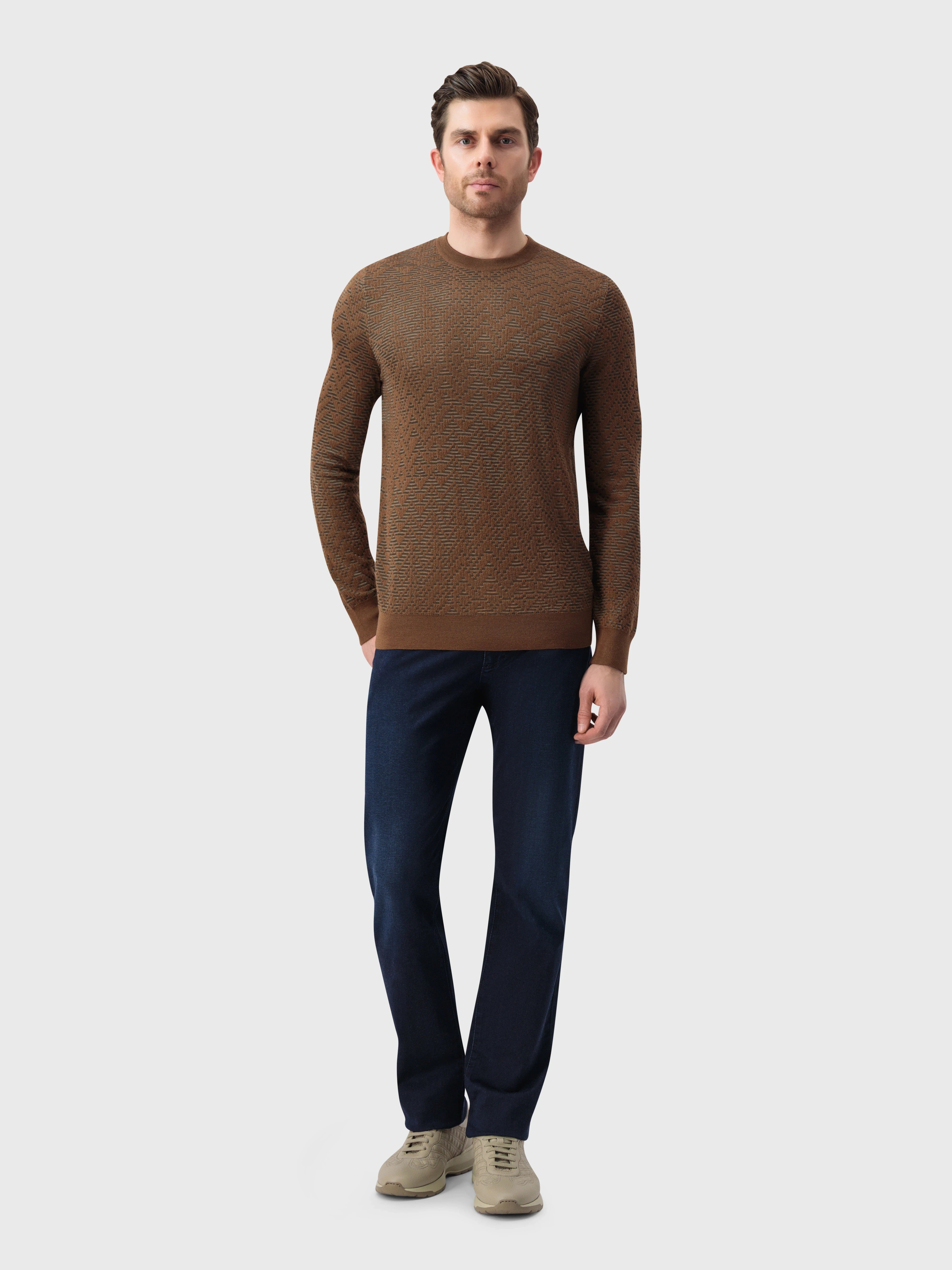 Chevron Patterned Pullover - Wiskey