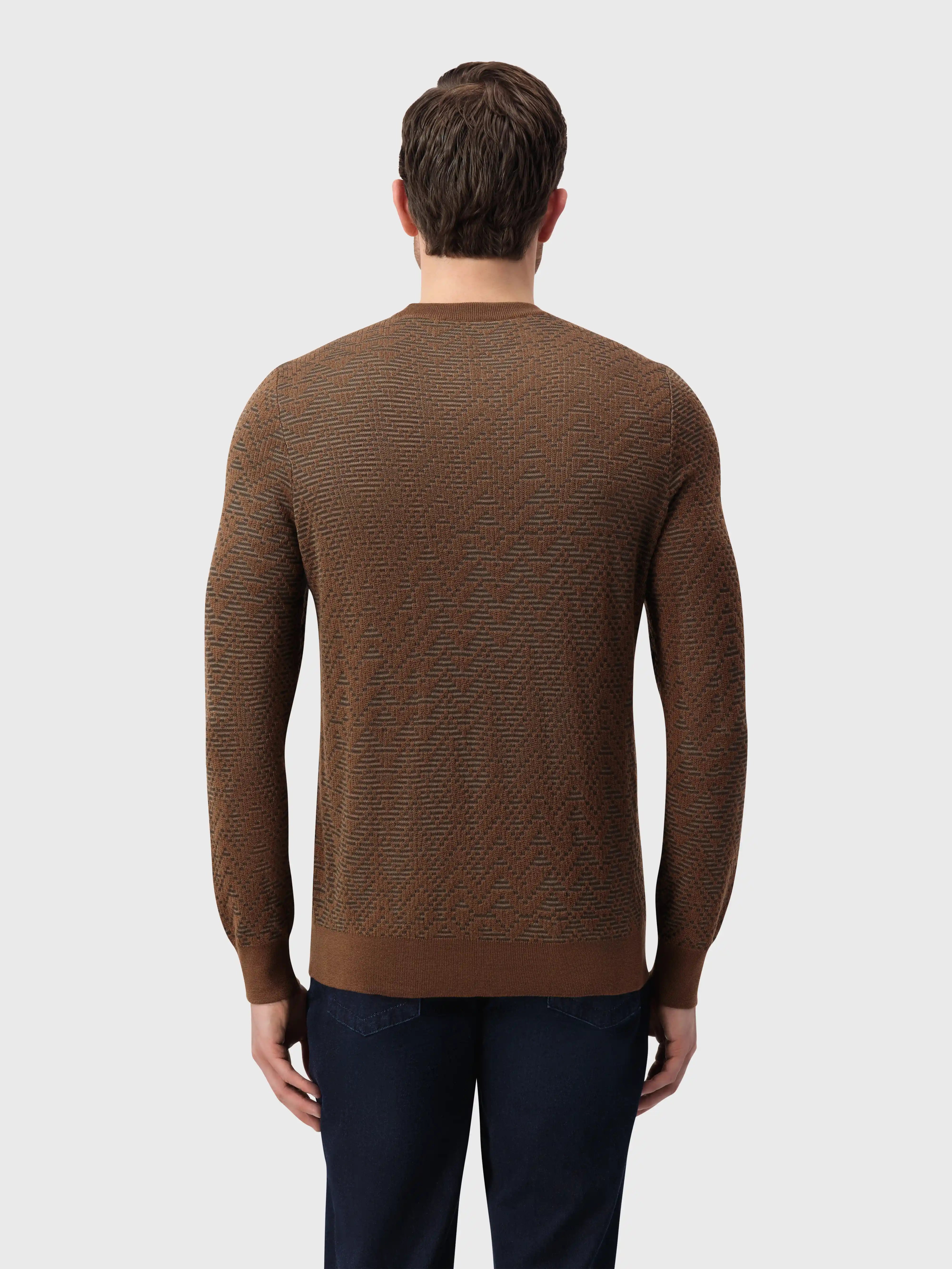 Chevron Patterned Pullover - Wiskey