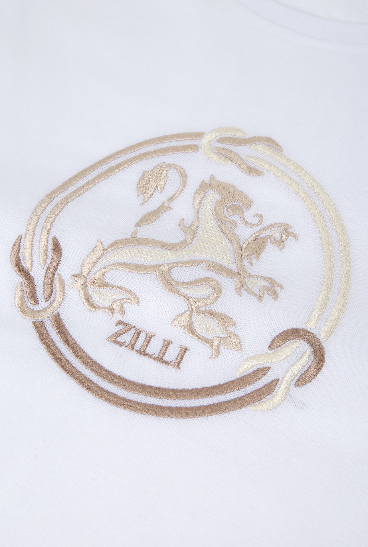 T-Shirt with Lion Circle Embroidery