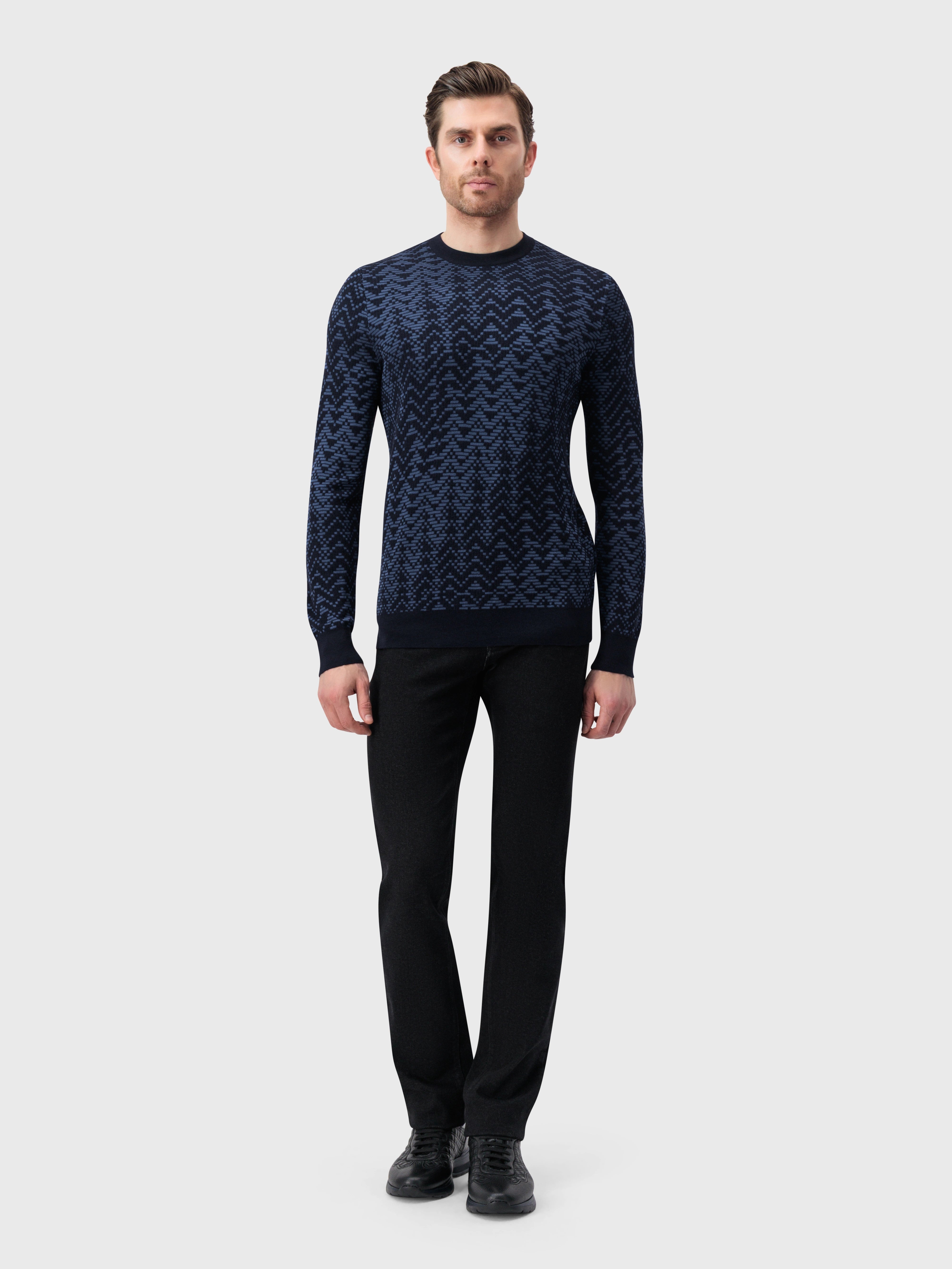 Chevron Patterned Pullover - Dark Navy