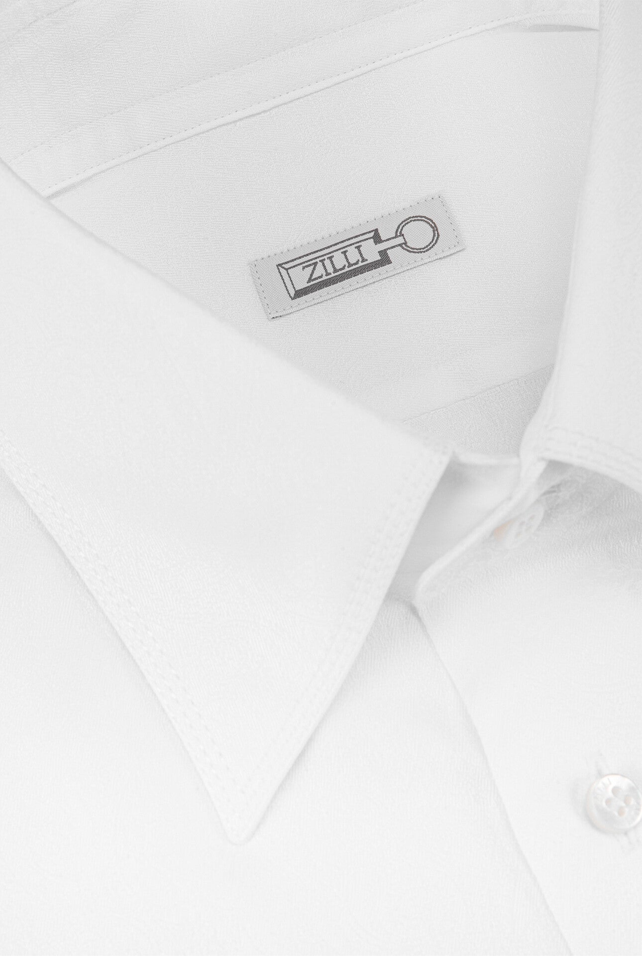 Timeless Shirt in Pure Cotton with Signature Mother-of-Pearl Buttons