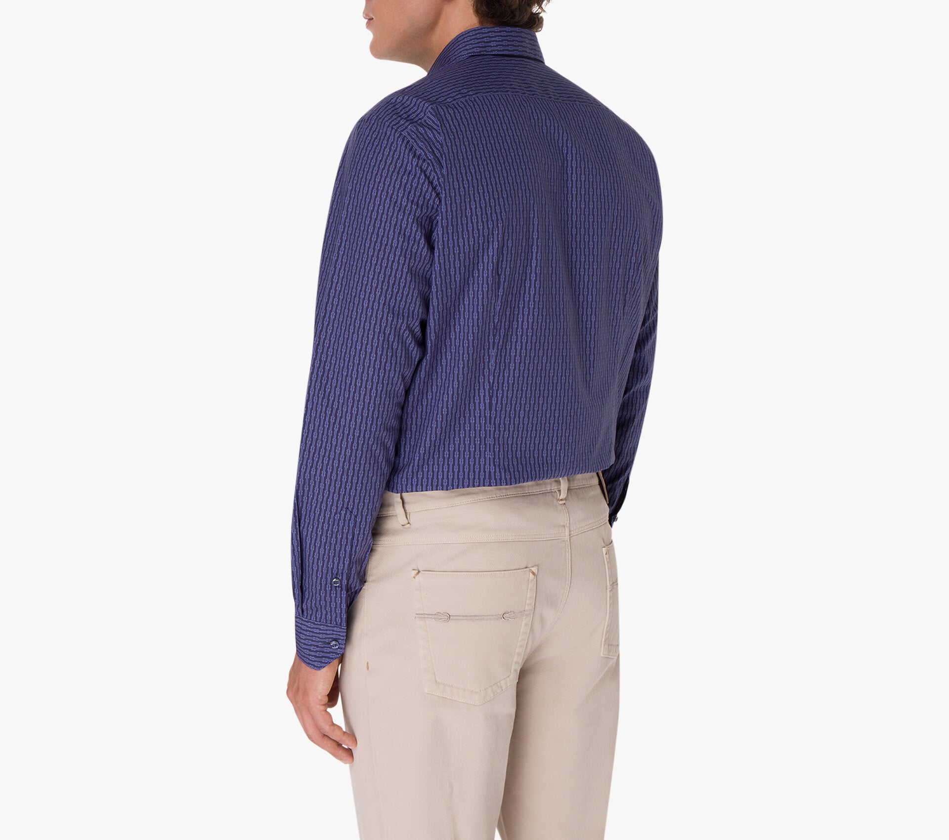 Shirt with Art-Express Knot Pattern