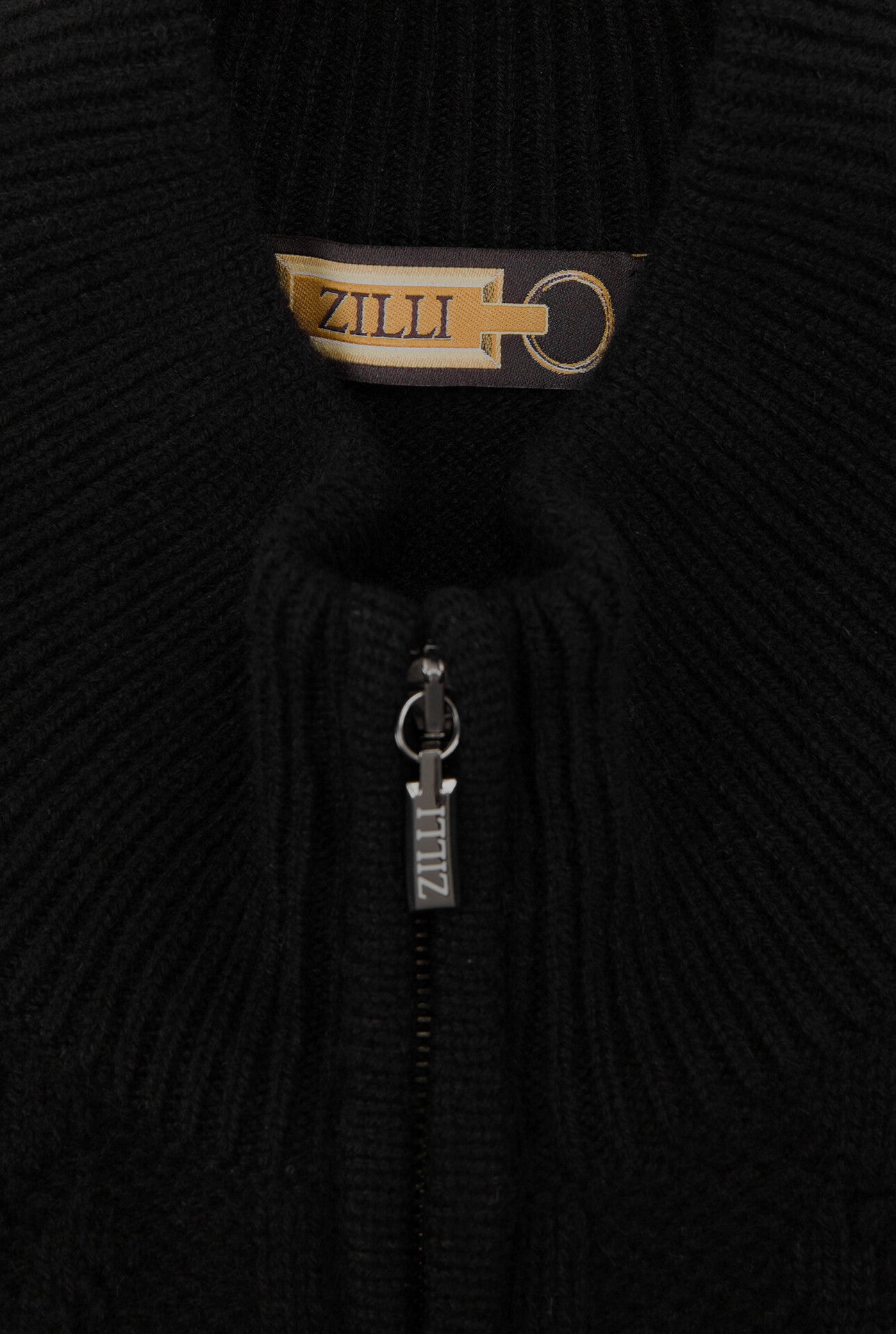 Cashmere Cardigan with Suede Calfskin Details
