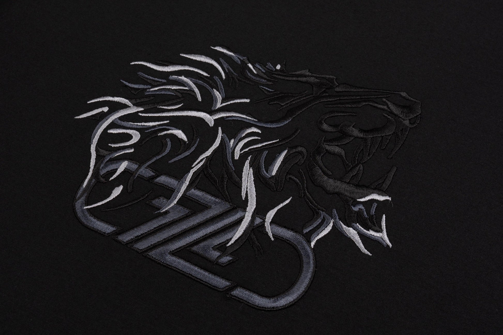 T-shirt with lion embroidery - ZILLI