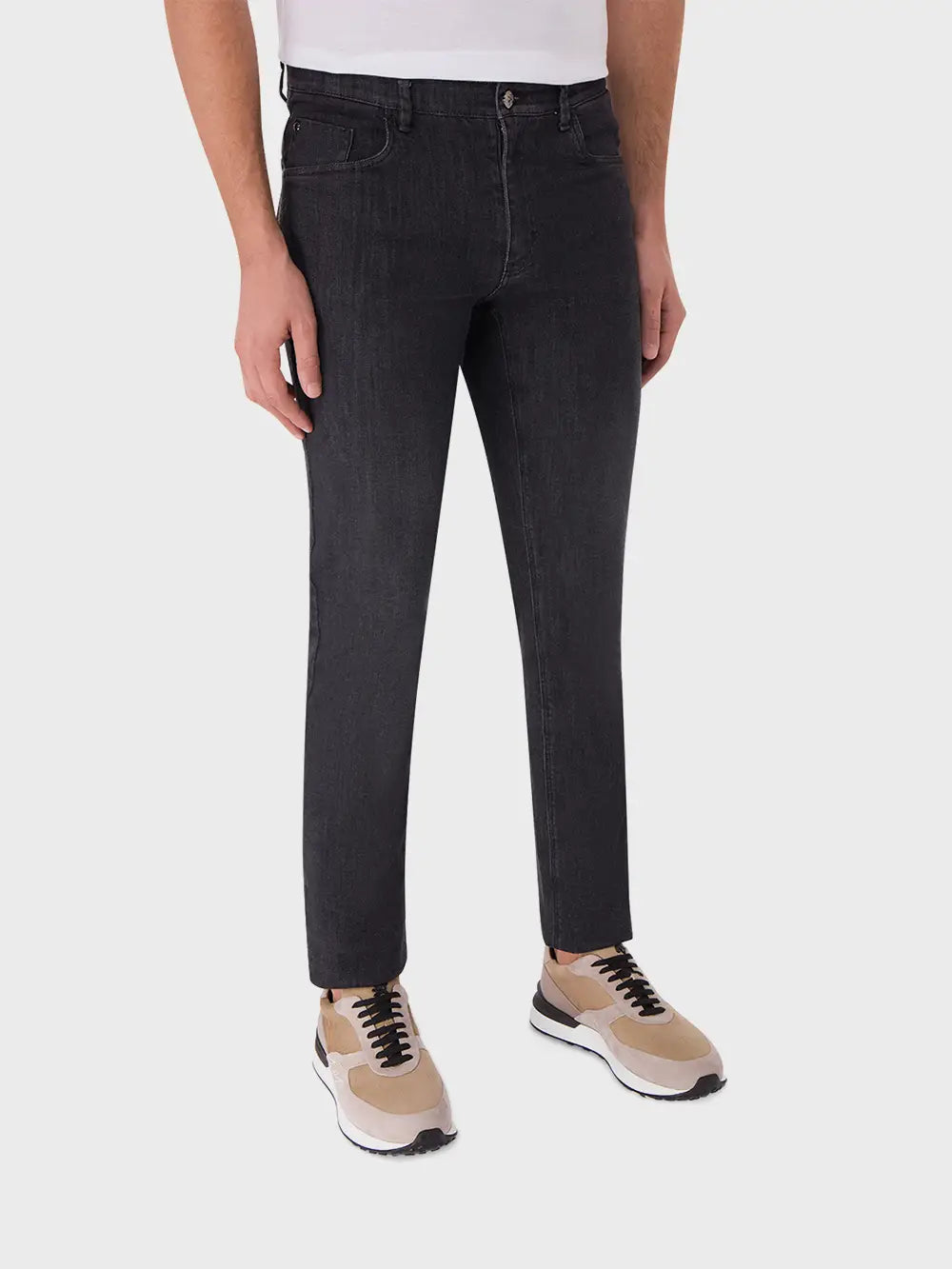 Джинсы узкого кроя с нашивкой из замшевой телячьей кожи