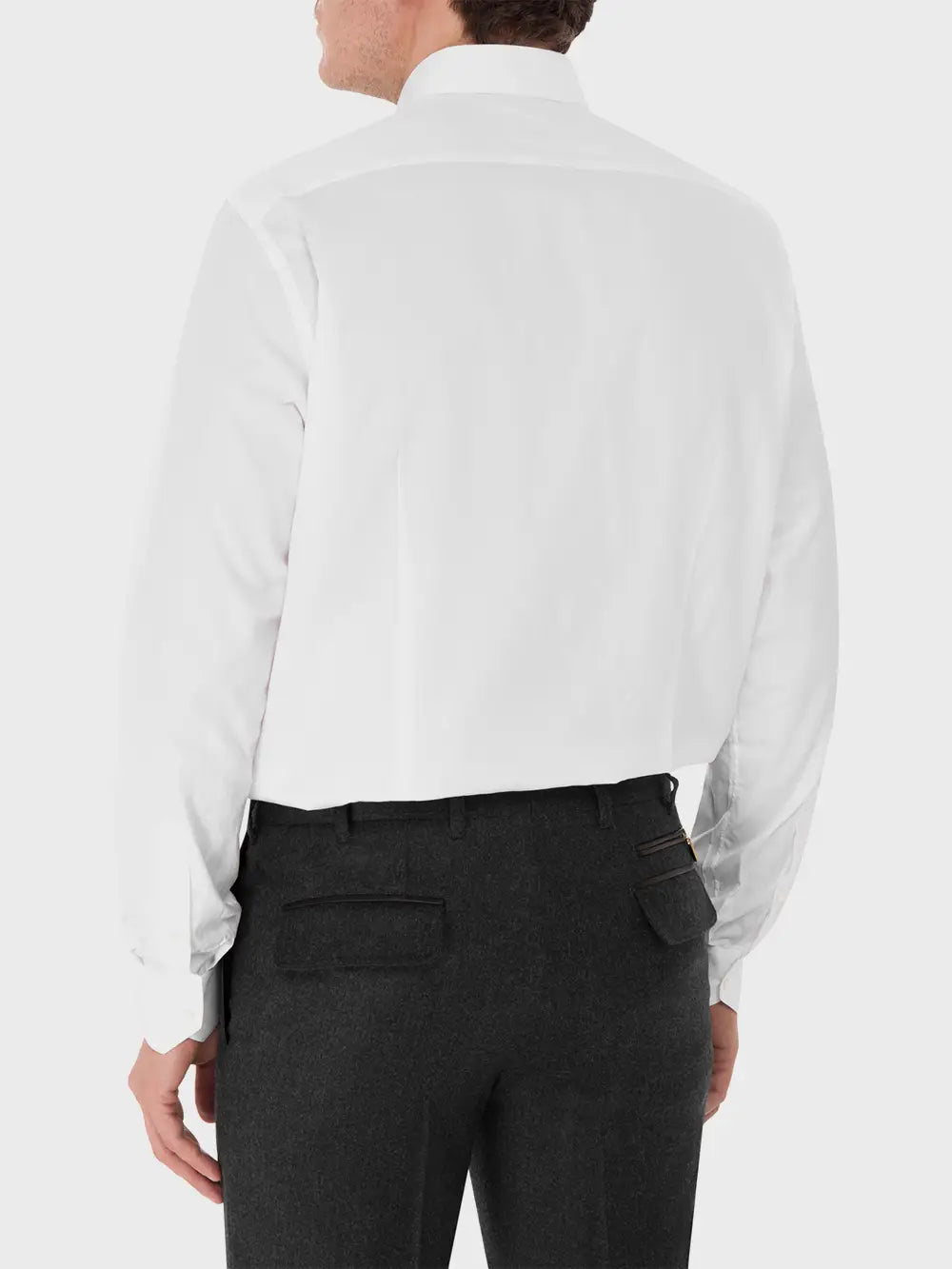 Классическая рубашка с длинными рукавами