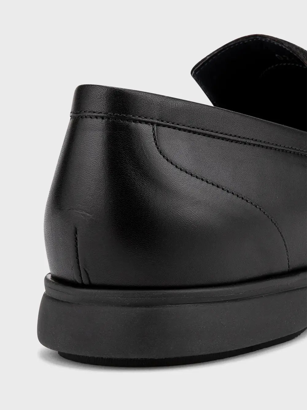 Мокасины из матовой телячьей кожи