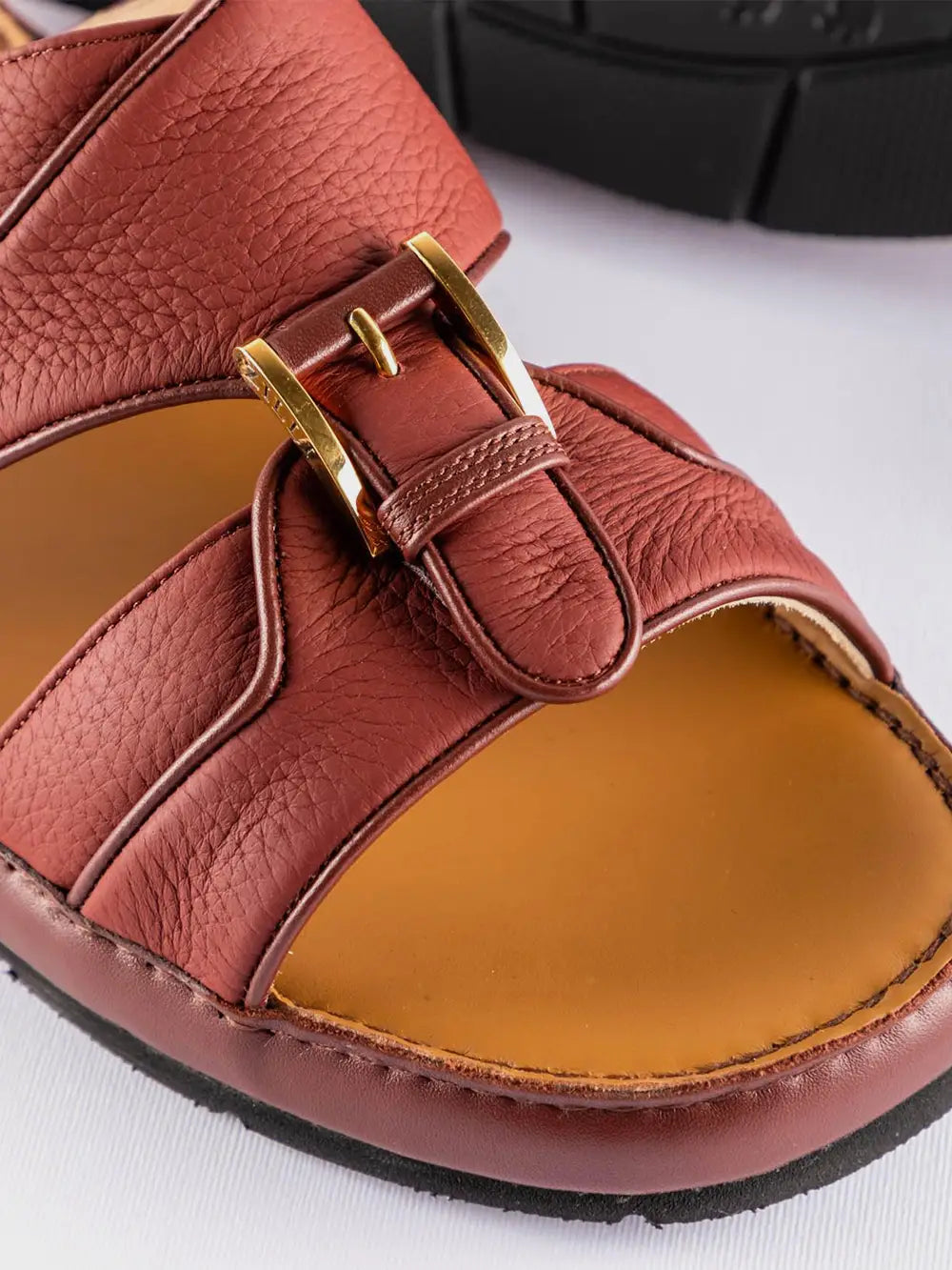 Сандалии в арабском стиле из оленьей кожи