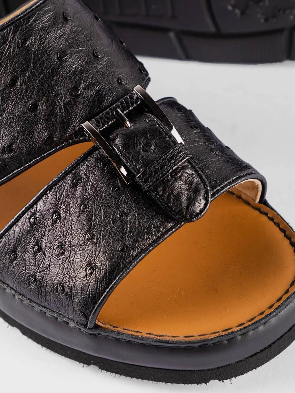 Сандалии в арабском стиле из страусиной кожи