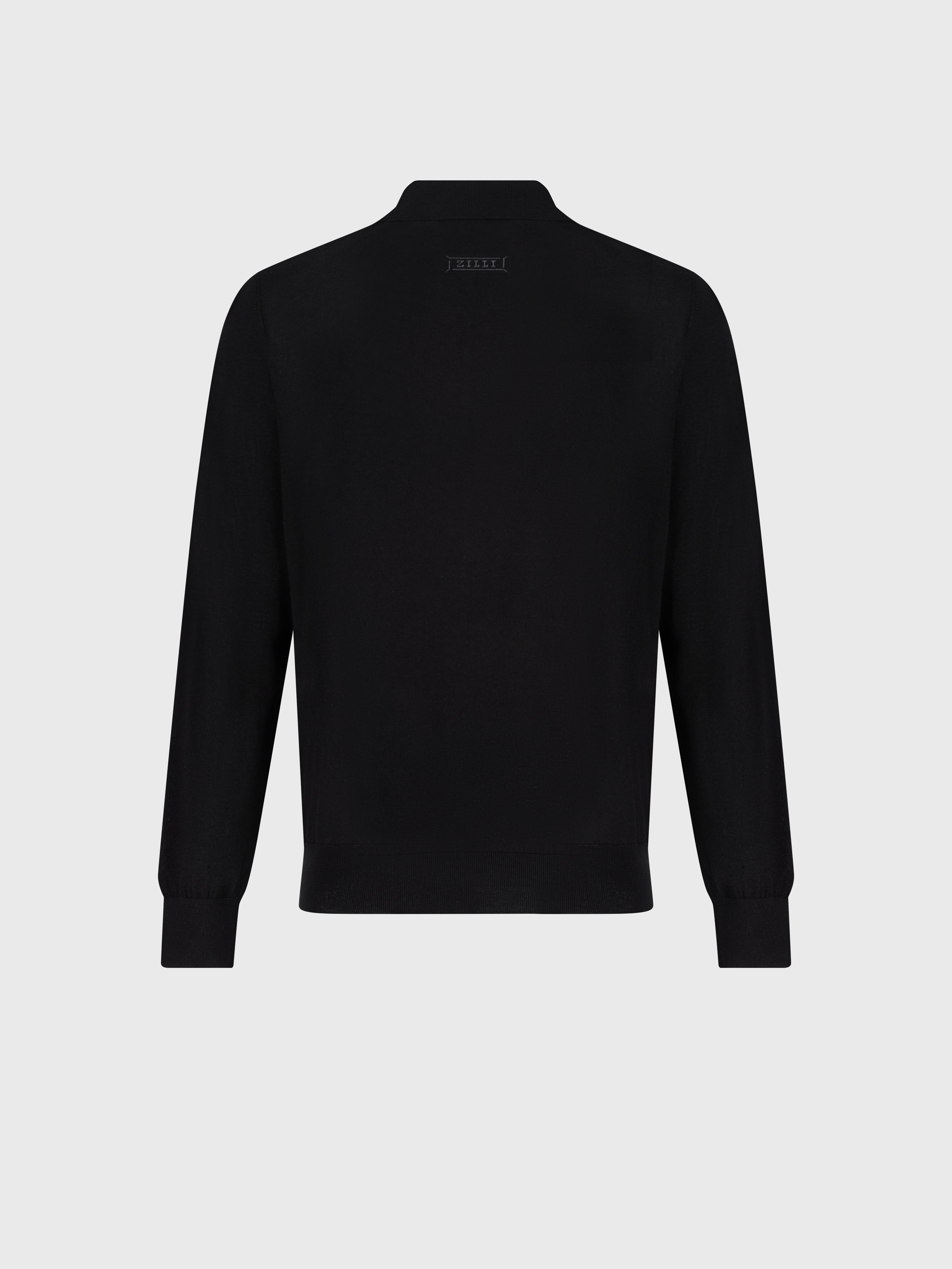 Трикотажный свитер черный