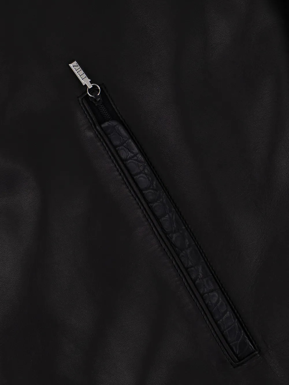Кожаная куртка с крокодиловым акцентом - Черный