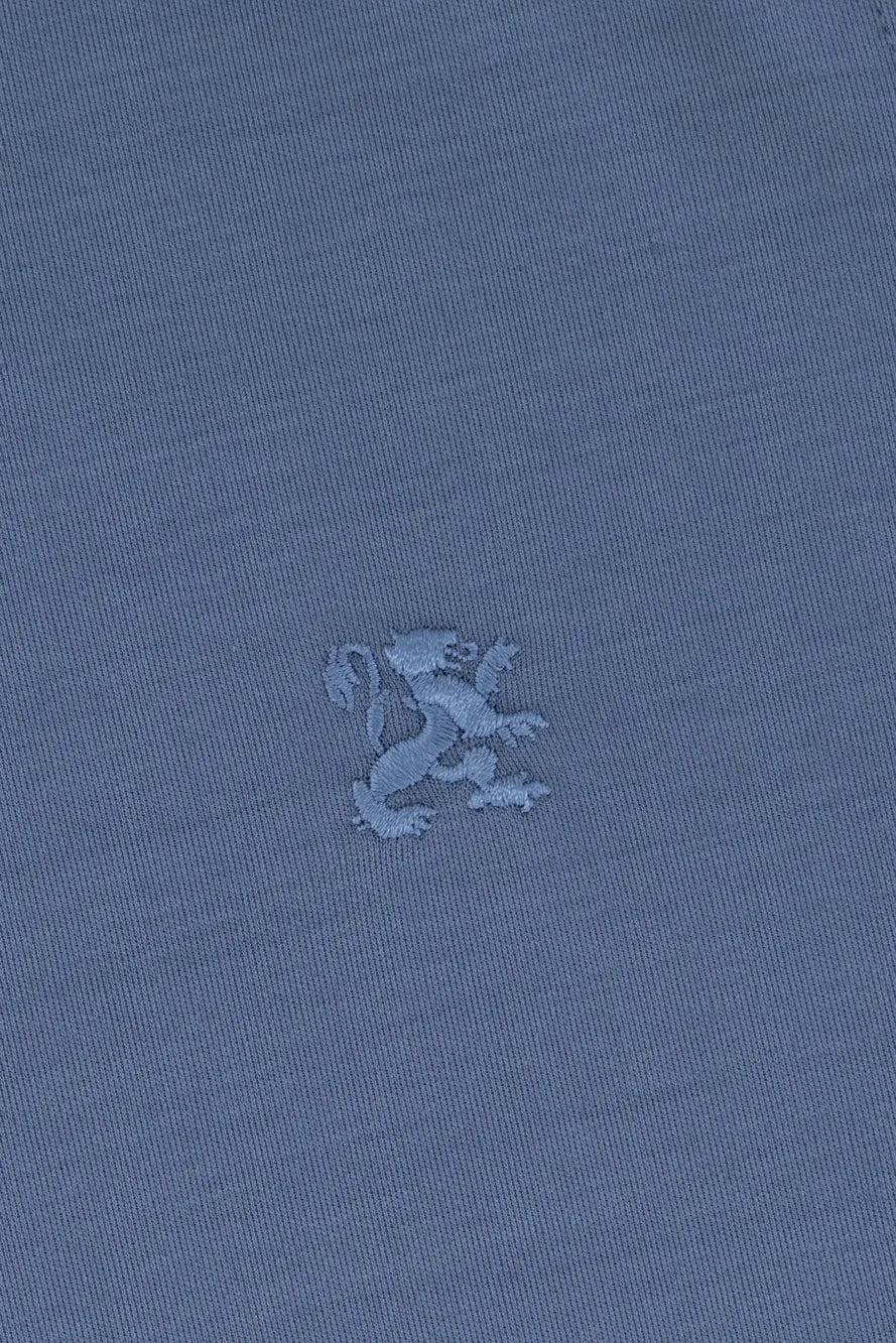 Футболка с вышивкой льва на груди - Синий дым